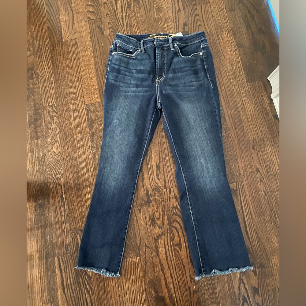Seven 7 ankle frayed hem Jeans Size 6